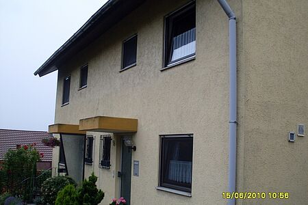 Zweifamilienhaus vor energetischer Sanierung