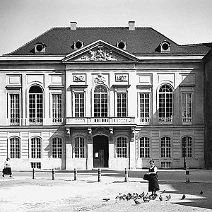 Kurländer Palais in der Vergangenheit