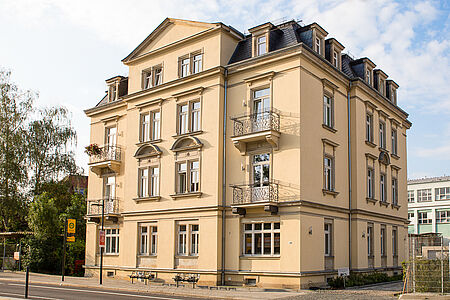 Sanierter Altbau an der Schandauer Straße in Dresden