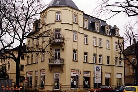 Komplett saniertes Wohn- und Geschäftshaus