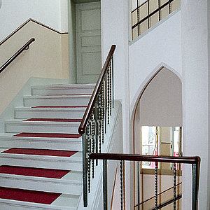 Treppenhaus des Dresdner Keppschlosses nach der Sanierung
