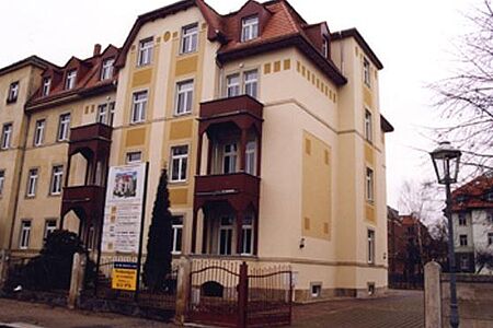 Komplett saniertes Mehrfamilienhaus mit acht Wohneinheiten
