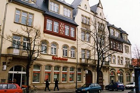 Stadtsparkasse in Dresden nach der Fassadensanierung
